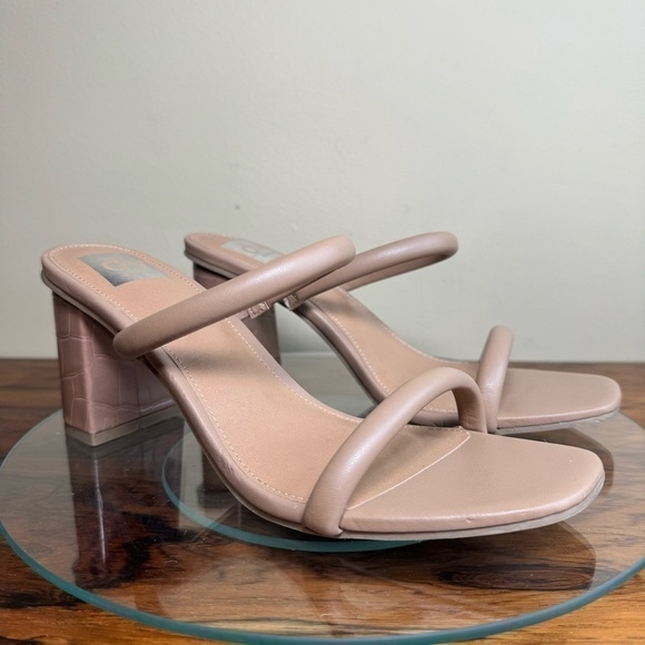 DV by Dolce Vita Halsty Double Band Mules in caramel - Picture 7 of 16